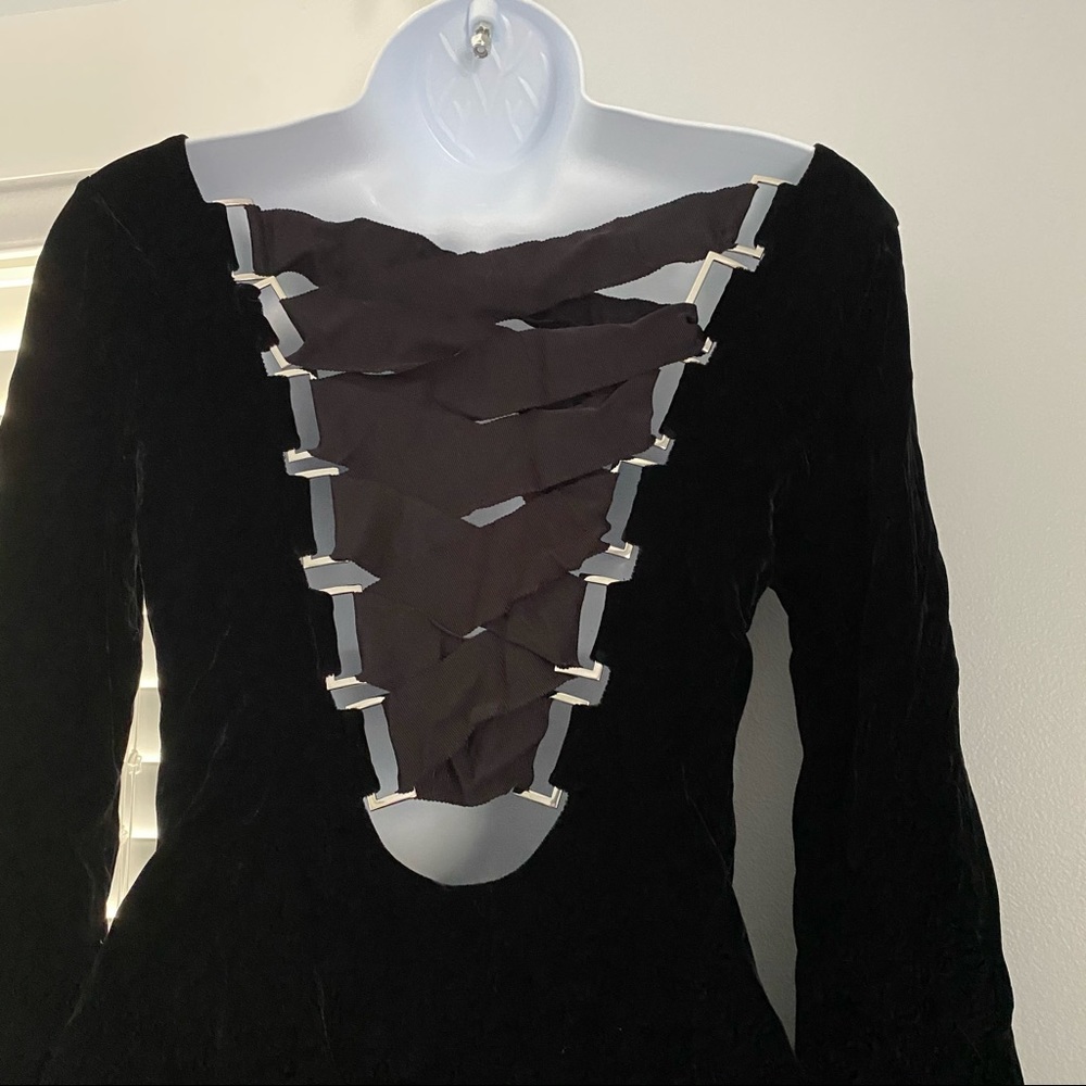 0038 - Black Velvet, Derek Lamb 10 Crosby - Picture 3 of 6